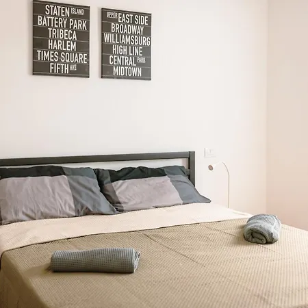 Borgo Cavour 3 *